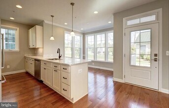 1020 Railroad Ave in Falls Church, VA - Building Photo - Building Photo