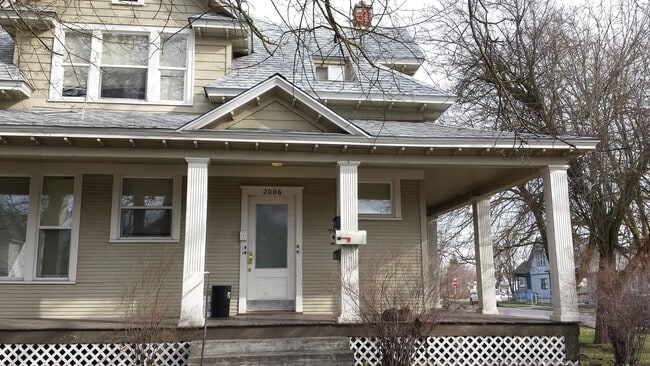 property at 2006 W Gardner Ave
