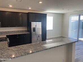 6935 Devon Spg Ln in Sparks, NV - Building Photo - Building Photo