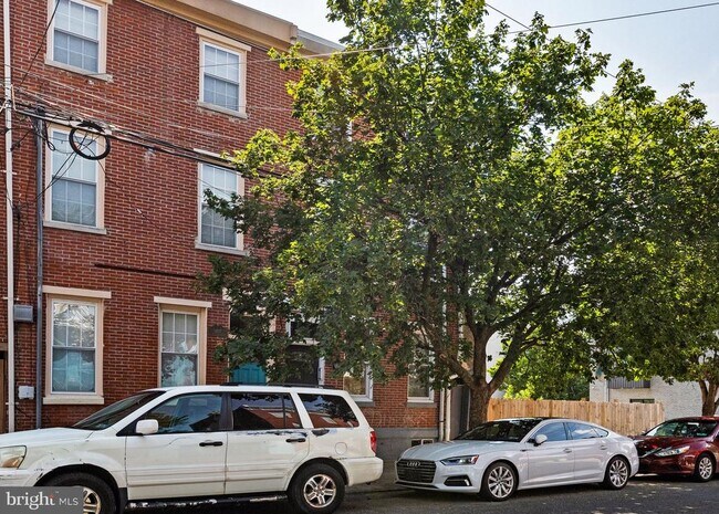 1405 N 7th St in Philadelphia, PA - Foto de edificio - Building Photo