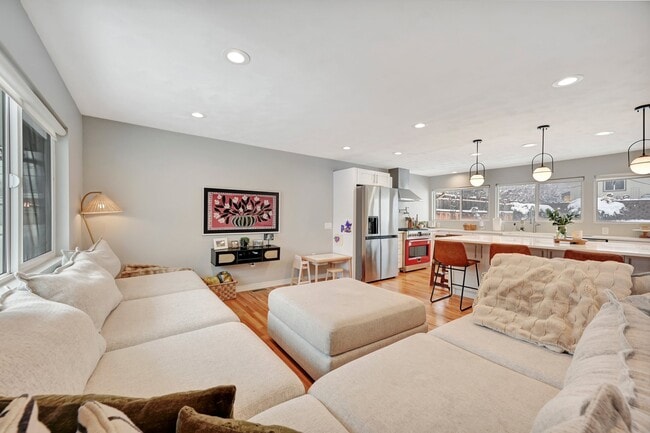 6526 S Elizabeth Way in Centennial, CO - Building Photo - Building Photo