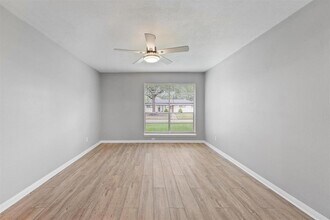 1311 Creek Hollow Dr in El Lago, TX - Building Photo - Building Photo