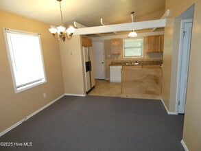 207 Village Dr in Jacksonville, NC - Building Photo - Building Photo