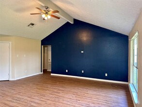 4206 Sequoia St in Baytown, TX - Building Photo - Building Photo