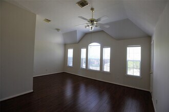 607 Ashley Cove Ct in Houston, TX - Building Photo - Building Photo