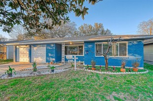 5410 De Milo Dr in Houston, TX - Building Photo