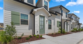 Arabella at Dutchtown Townhomes in Geismar, LA - Building Photo