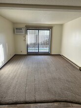 Lakeview Apartments in Tomah, WI - Foto de edificio - Building Photo