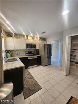 5873 Wyldewood Lakes Ct in Ft. Myers, FL - Building Photo