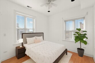 2531 W Berwyn Ave in Chicago, IL - Building Photo - Building Photo