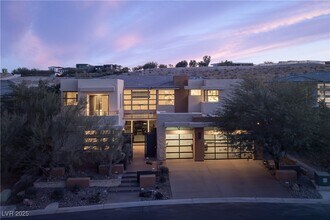 80 Glade Hollow Dr in Las Vegas, NV - Building Photo - Building Photo