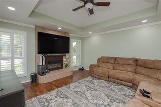 116 Meadowglen Cir in Coppell, TX - Foto de edificio - Building Photo