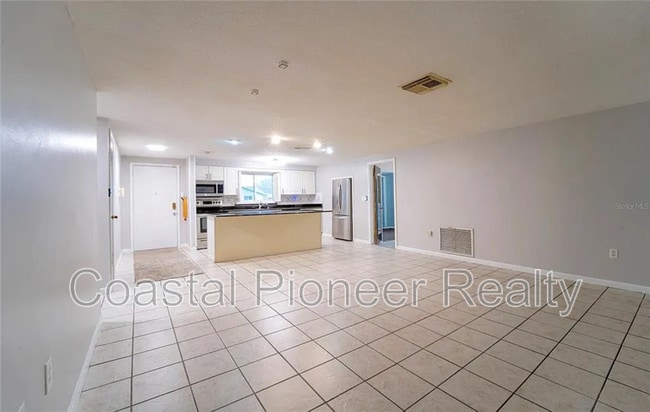 7713 Heather St in New Port Richey, FL - Building Photo - Building Photo
