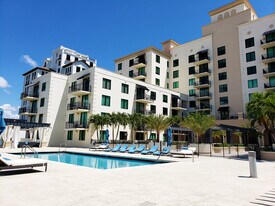 1300 Ponce de Leon Blvd, Unit 1050 in Coral Gables, FL - Building Photo