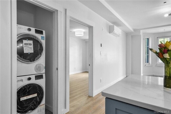 139 Fifth Ave in Pelham, NY - Foto de edificio - Building Photo