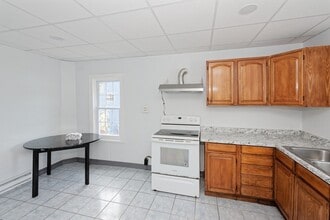 1143 Grafton St in Worcester, MA - Building Photo - Building Photo