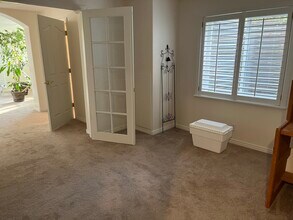 1126 Heather Cir, Unit 1126 Heather Cir #B in Farmington, UT - Building Photo - Building Photo