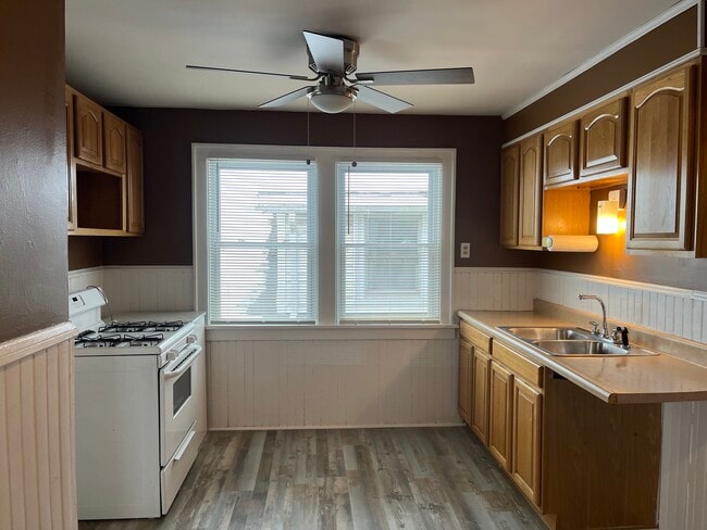 490 Lisbon Ave, Unit Upper in Buffalo, NY - Building Photo - Building Photo