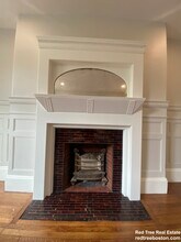 1855 Beacon St, Unit 2 in Brookline, MA - Building Photo - Building Photo