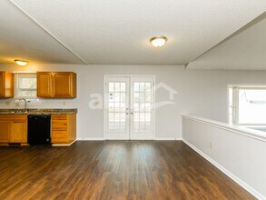 380 Comet Dr in Braidwood, IL - Building Photo - Building Photo