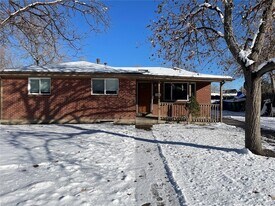 1250 S Ames St in Lakewood, CO - Building Photo