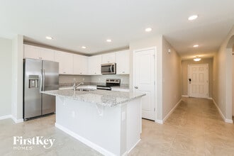 167 Southern Breeze Lp in Winter Haven, FL - Building Photo - Building Photo