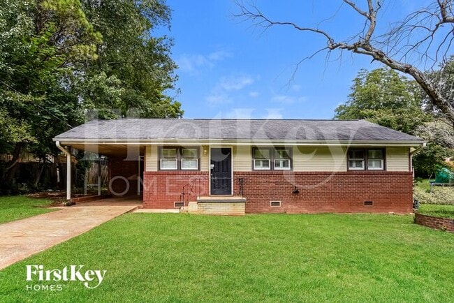property at 185 Long Dr SW
