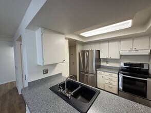 14046 E Stanford Cir in Aurora, CO - Building Photo - Building Photo