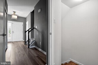 96 Eagleview Terrace in Mount Royal, NJ - Building Photo - Building Photo