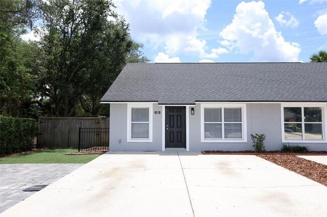 property at 786 Lincoln Pkwy
