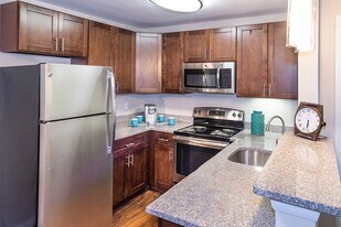 Misty Ridge in Woodbridge, VA - Building Photo