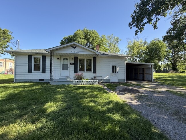property at 407 E Osborn St