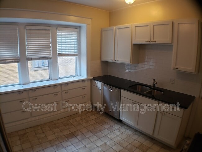 902 Cherry St SE in Grand Rapids, MI - Building Photo - Building Photo