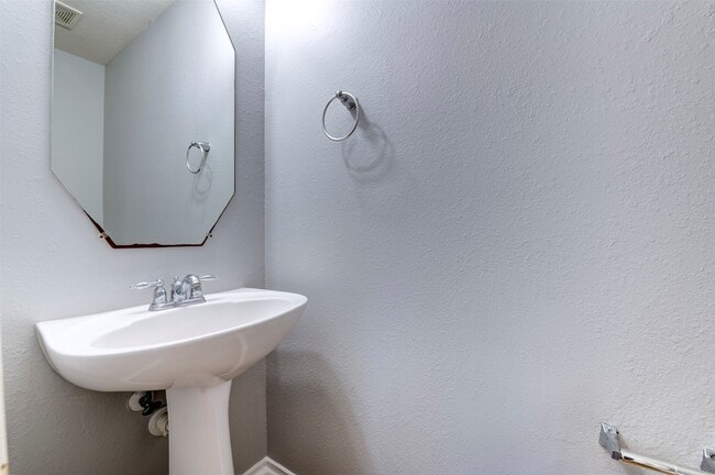 property at 47 Wickerdale Pl