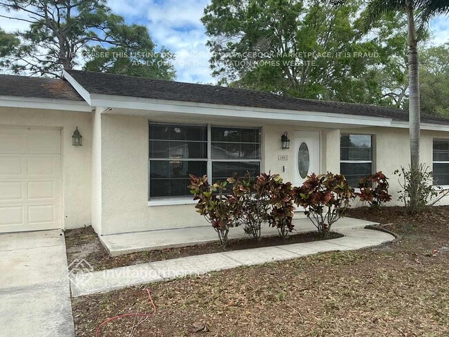 2092 59th Way N in Clearwater, FL - Foto de edificio - Building Photo