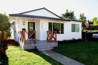 3637 Ashwood Ave in Los Angeles, CA - Building Photo - Building Photo