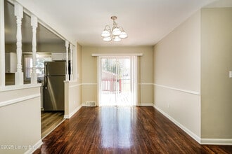 4401 Charlotte Ann Dr in Louisville, KY - Building Photo - Building Photo