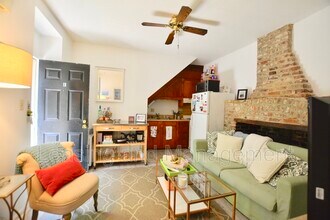 24 Bee St in Charleston, SC - Building Photo - Building Photo