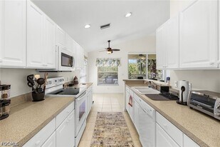 11015 Mill Creek Way in Ft. Myers, FL - Building Photo