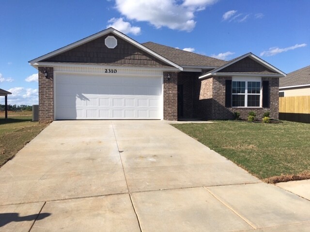 2310 Maplewood Ave in Lowell, AR - Building Photo