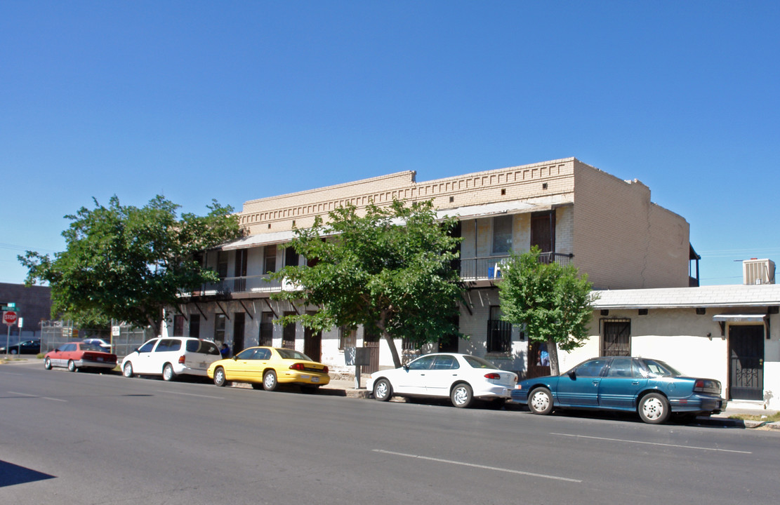 811-815 S Kansas St in El Paso, TX - Building Photo