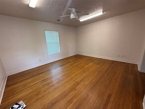 6946 Moss Rose St in Houston, TX - Building Photo - Building Photo