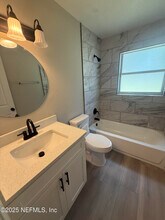 2558 Lourdes Dr W in Jacksonville, FL - Building Photo - Building Photo