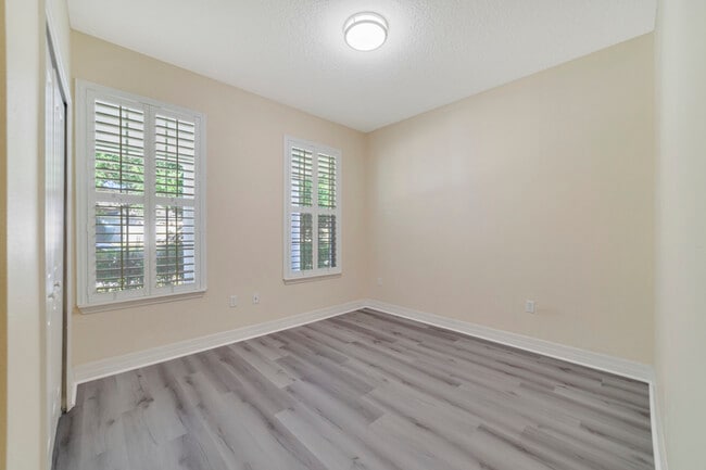 11701 Verrazano Dr in Orlando, FL - Building Photo - Building Photo