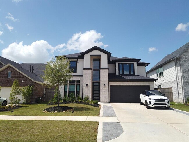 property at 31422 Beacon Cove Trl
