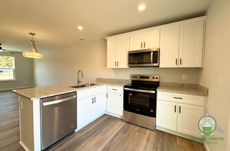 107 Glen Dr in Greer, SC - Building Photo - Building Photo