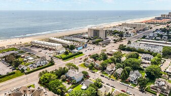 42 Cottage Pl in Long Branch, NJ - Building Photo