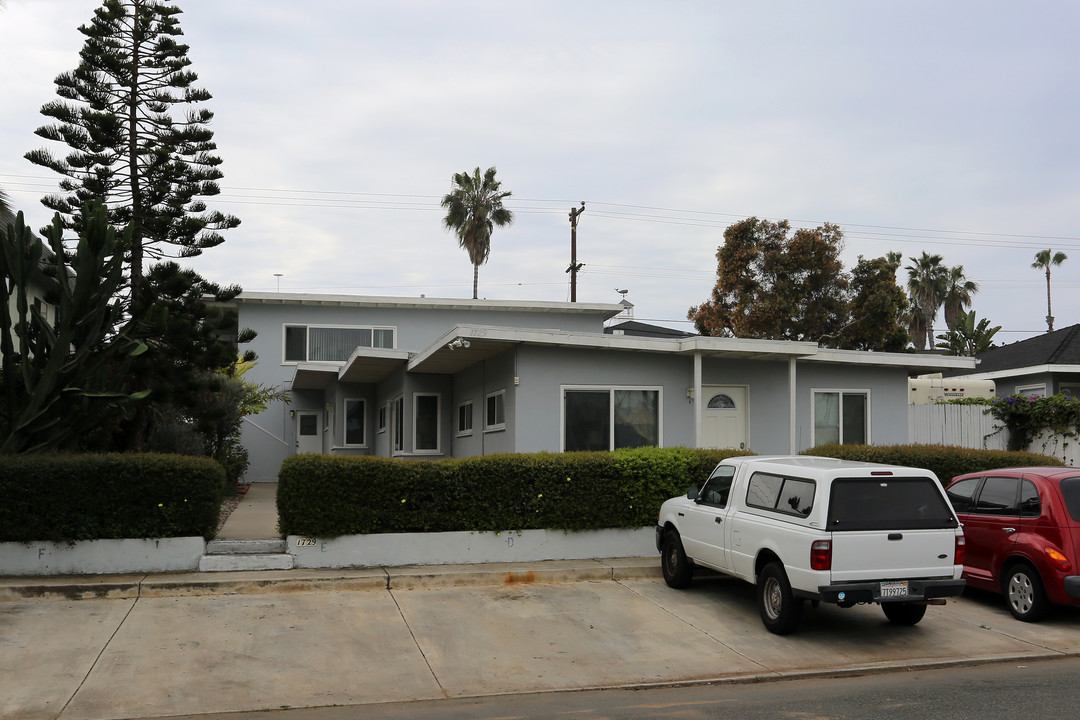 1729 S Myers St in Oceanside, CA - Building Photo