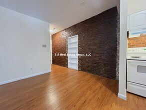 62 S Huntington Ave in Boston, MA - Building Photo - Building Photo