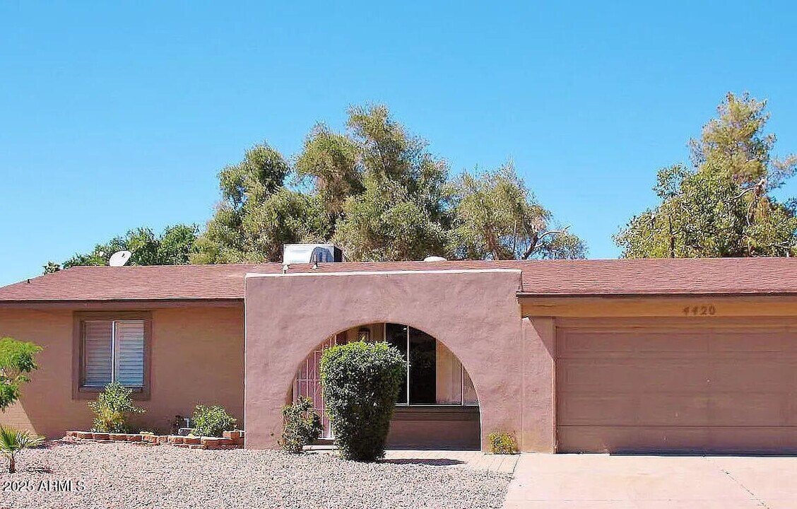 4420 W Keating Cir in Glendale, AZ - Building Photo